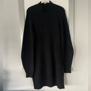 Abercrombie & Fitch sweater dress in a lightweight ribbed acrylic knit